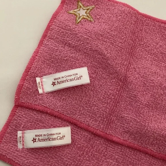 American Girl Grand Hotel silver nightstand,  flowers, vase and towels - Picture 8 of 8